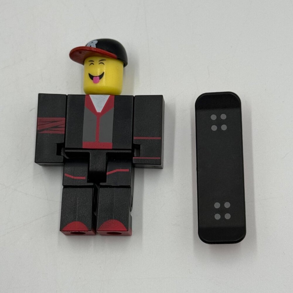 Roblox Skaterboi Series 1 Figure with Skateboard NO CODE Toy Red & Black Hat